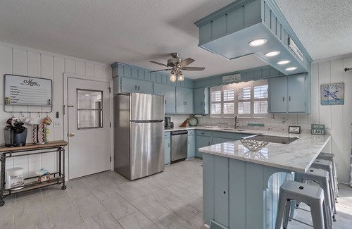 Lexington House | Lake Lovers & Fishermen's Dream!