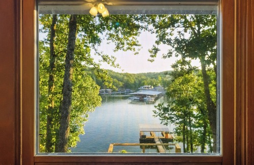 Gravois Mills House | Lake Lovers Getaway! Golf, Fishing, Water-Sports.Lake Life!