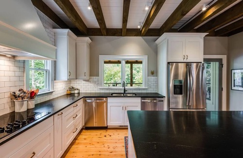 Lake Lure House | Lake Lure Opens May 2026 Lakefront - Mountain Resort, Kayaks, SUP boards