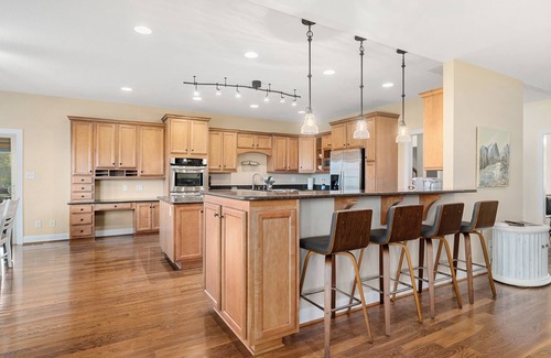 Lake Lure House | Lake Lure Opens May 2026 Luxury home in Rumbling Bald, Hot Tub, Game Rm