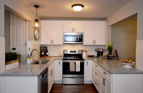Dadeville Villa | Lake Martin/Stillwaters "La Dolce Vita Villa". your Sweet Retreat!