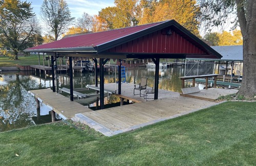 Janesville House | Lake Mattoon Lakehouse