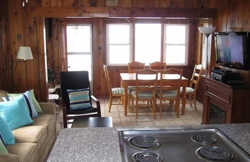Manistee Cottage | Lake Michigan Beachfront and Spectacular Sunset Views!