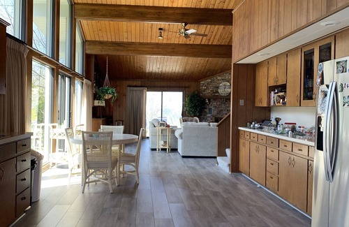 Macatawa House | Lake Michigan is only a short 1 minute walk away!