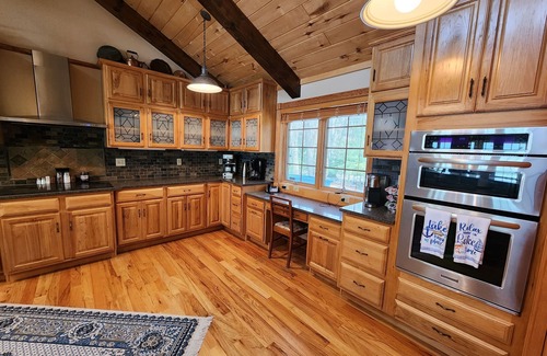 Montague Cottage | Lake Michigan Private Beachfront Midterm Rental