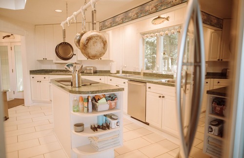 Mears House | Lake Michigan Views for Miles and Hot Tub Open in all Seasons!