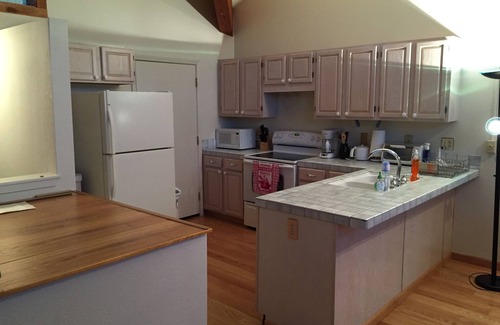 Incline Village House | Lake & Mountain Views Condo - 5 min. drive to lake, ski and golf