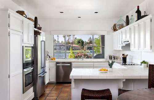 Rancho Mirage House | Lake & Mountain Views, 5 Star Amenities Inside & Out, Sports, Dine & Shop Nearby