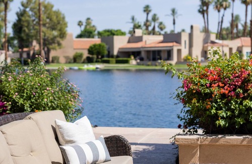 Rancho Mirage House | Lake & Mountain Views, 5 Star Amenities Inside & Out, Sports, Dine & Shop Nearby