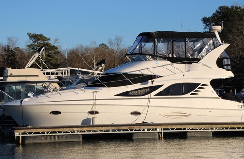 Lake Murray of Richland Boat Rental | Lake Murray Luxury Yacht Staycation