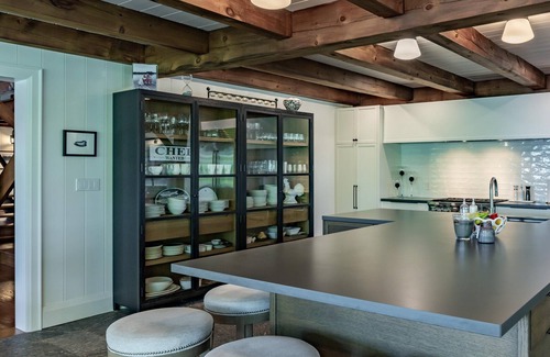 Muskoka Lakes Cottage | Lake Muskoka Private Island! 13 Bedrooms! 6 Beaches! Gym! Tennis Court!