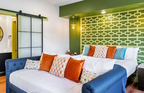 Dandridge Villa | Lake My Day (1-Bedroom Villa) by RedAwning
