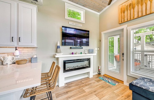 Sherrills Ford Cabin | Lake Norman Cabin w/Pool Access & Deck