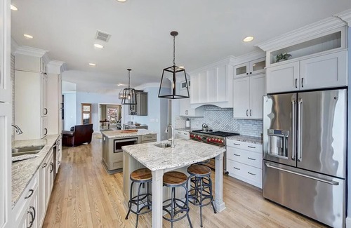 Lake Norman of Catawba Resort | Lake Norman's finest luxury vacation rental. See-> https:/carolinahideaway.com