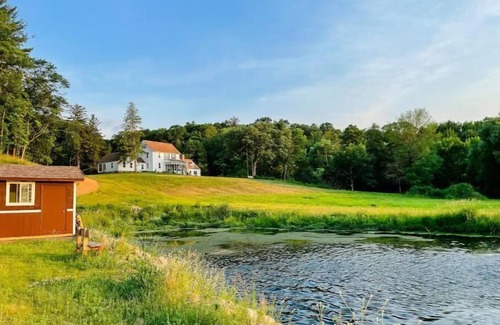 Osceola House | Lake Osceola Retreat 100-Acre Private Lake Home