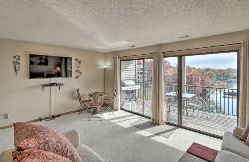 Lake Ozark Apartment | Lake Ozark Condo with Pool and Fishing Docks!