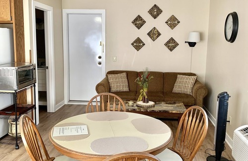 Panora Apartment | Lake Panorama Studio