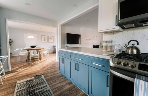 Atascadero House | Lake Park Landing: 4 BR, 2 BA in Atascadero, Sleeps 9