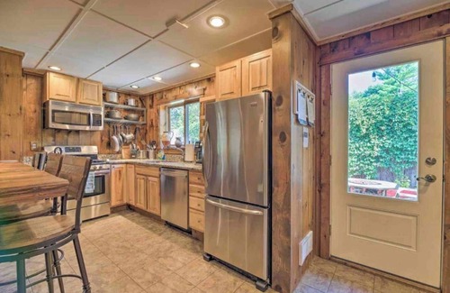 Lake Placid Cottage | Lake Placid Cottage close to town