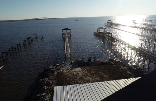 Slidell House | Lake Pontchartrain Slidell Home w/ Private Pier and Dock - close to New Orleans