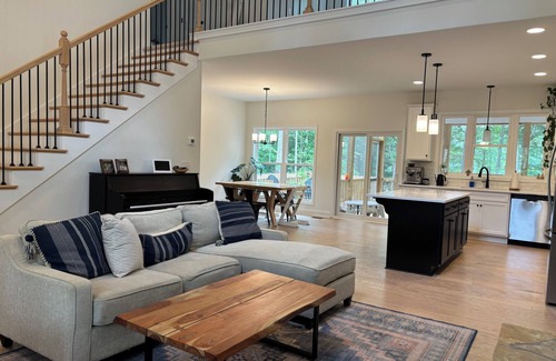 Hillsborough House | Lake Retreat in Hillsborough, NC