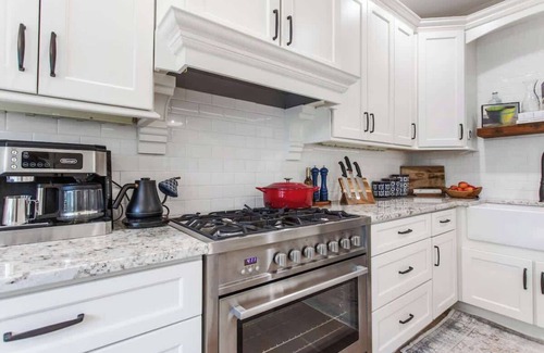 West Olive House | Lake Ridge | Hot Tub | New Listing