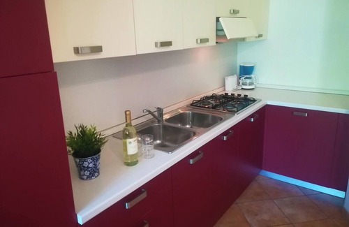 Idro Apartment | Lake shore with garden