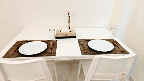 Powai Apartment | Lake Side Serviced Apartment by Maxxvalue