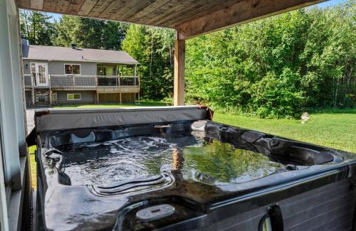 Potton Ski Chalet | Lake - Spa - Pool Table - Chalet Ookpik