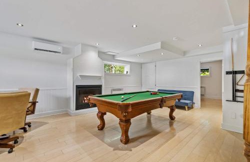 Potton Ski Chalet | Lake - Spa - Pool Table - Chalet Ookpik
