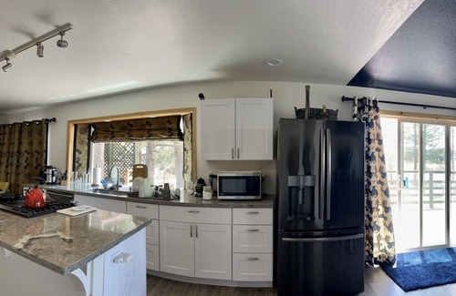 Al Tahoe House | Lake Tahoe meadow paradise!