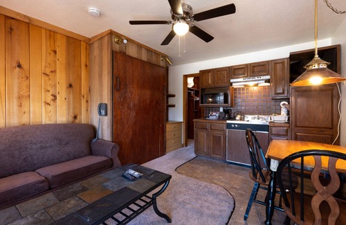 Tahoe Vista Hotel | Lake Tahoe/Studio w/Kitchenette, Outdoor Pool, Beach, Free Parking!