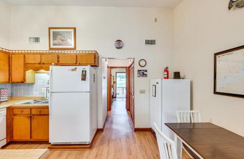 Quincy House | Lake Talquin Townhome at Whippoorwill Lodge!