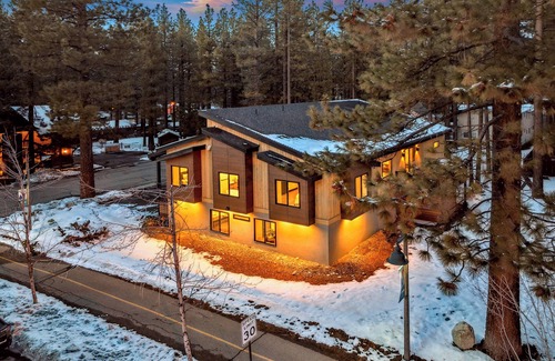 South Lake Tahoe House | Lake Trail Lodge at Ski Run