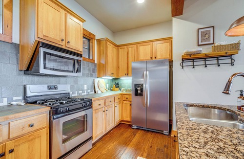 Leander House | Lake Travis Home Near Marina w/Spectacular Views!