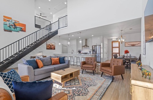 Waterford On Lake Travis House | Lake Travis Resort-Style Amenities + Game Room! Welcome to Point Venture, TX