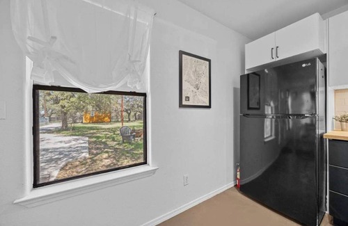 Apache Shores House | Lake Travis Retreat with Spacious Outdoor Areas