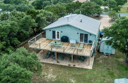Paleface Lake Country Estates House | Lake Travis Waterfront Gated House w/Private Boat Dock.