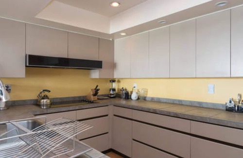 East Queen Anne House | Lake Union Views, 5 Min Drive To Seattle. Fully furnished 6 month rental.