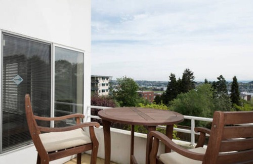 East Queen Anne House | Lake Union Views, 5 Min Drive To Seattle. Fully furnished 6 month rental.