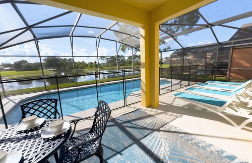 Silver Creek House | Lake View! Amazing Sunsets w/West Facing Pool