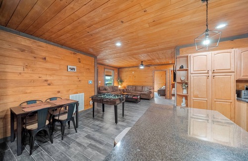Dandridge Cabin | Lake View Cozy Cabin - Dandridge /Douglas Lake