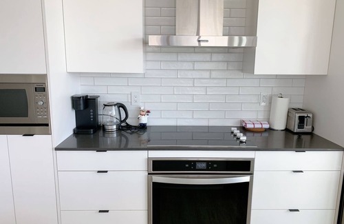 Downtown Kelowna Condo | Lake view downtown