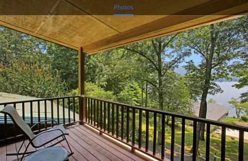 Elf House | Lake View House with Hot tub