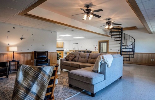 Wellsboro House | Lake View Lodge w/Indoor Pool, Hot Tub, Theater