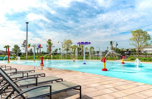 Bay Lake House | Lake View/Private pool and Spa/3 miles to Disney/Inc Resort Amenities/Wifi
