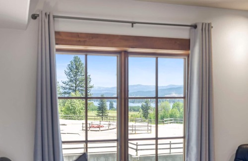 Tamarack Condo | Lake View | Remodeled Studio | Resort Amenities