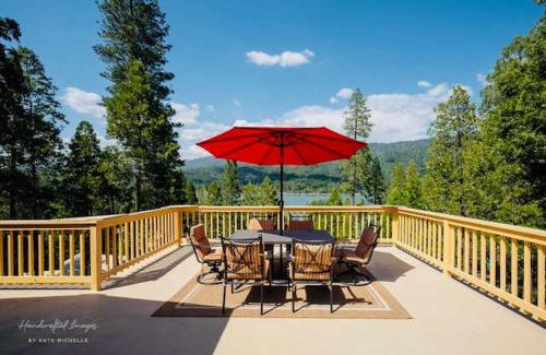 Wishon Apartment | Lake View Suite for 2-Hot Tub-Dog Friendly