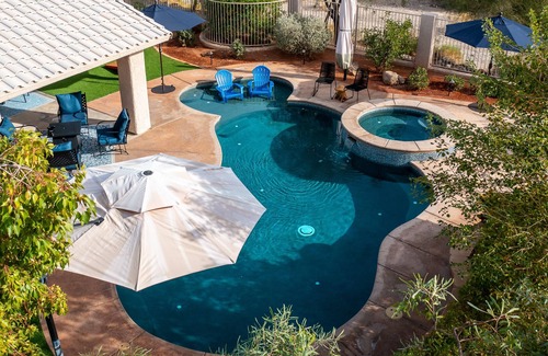 Lake Havasu City House | Lake View Tropical Oasis - Pool & Spa- RV Parking -AMAZING!