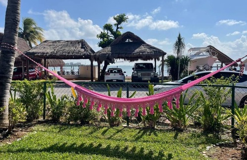 Zona Hotelera Villa | Lake view villa in the heart of the Hotel Zone in Cancun